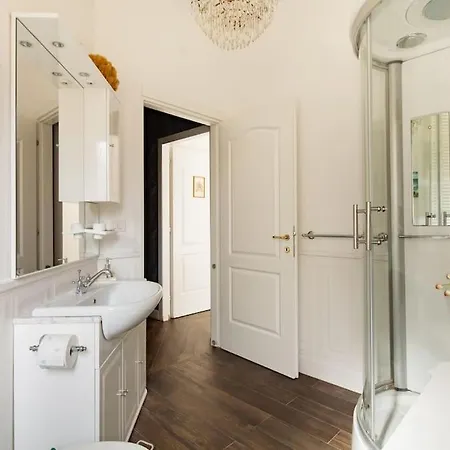 Bologna Luxe Haven Apartmán *