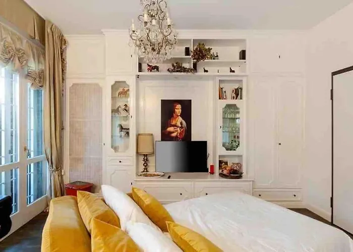 Apartamento Bologna Luxe Haven *